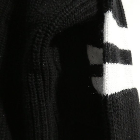 RETROD, medium, hooded striped black and white knit sweater - Picture 15 of 16